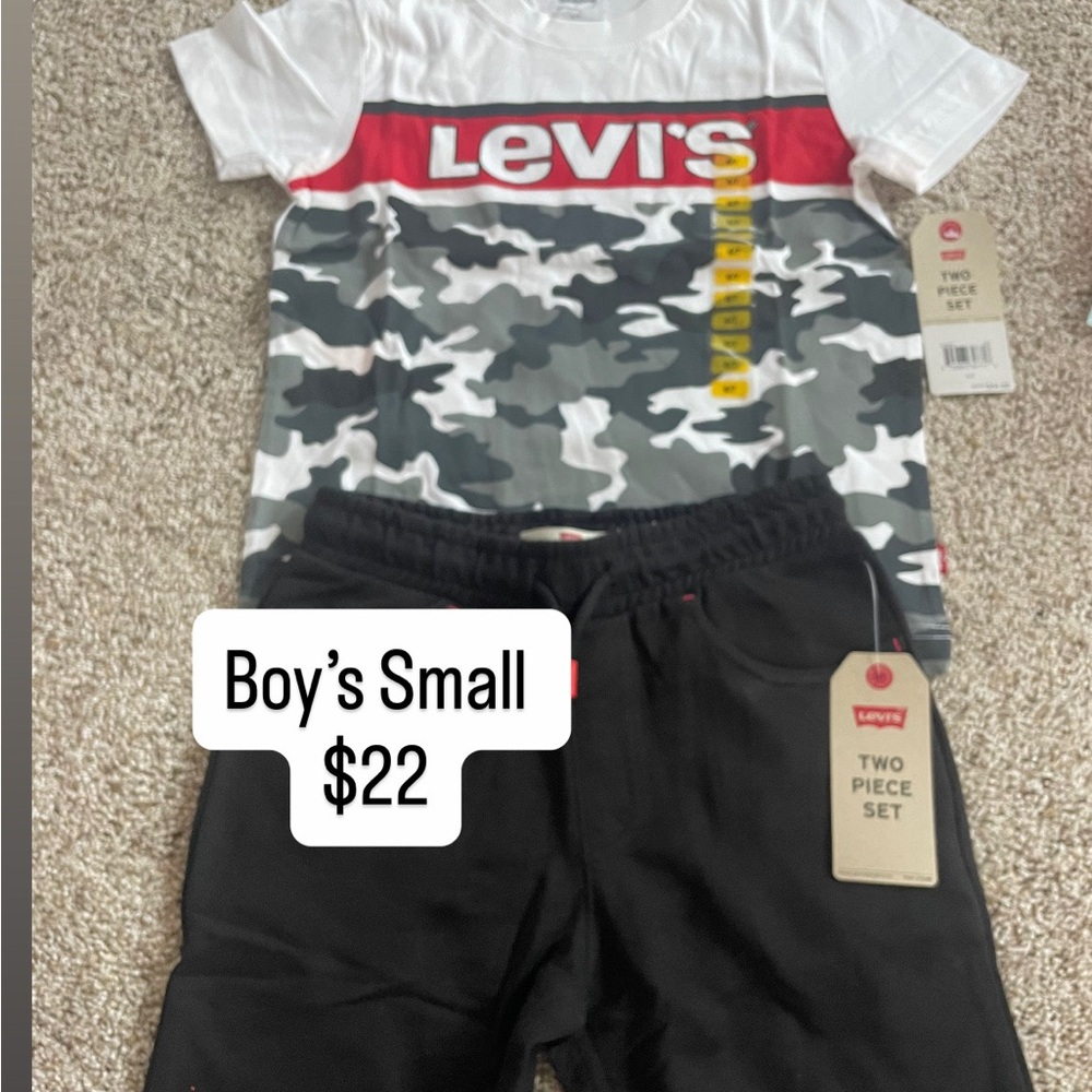 Levi's Kids Camo Tee and Black Shorts Set